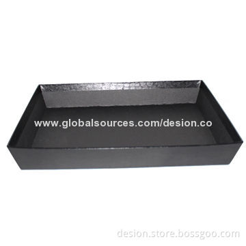 Cardboard tray with paper cover